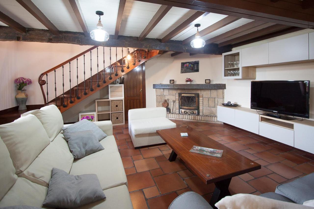 Villa Santa Barbora, Casa A 3 Km De La Playa Llanes Exterior foto